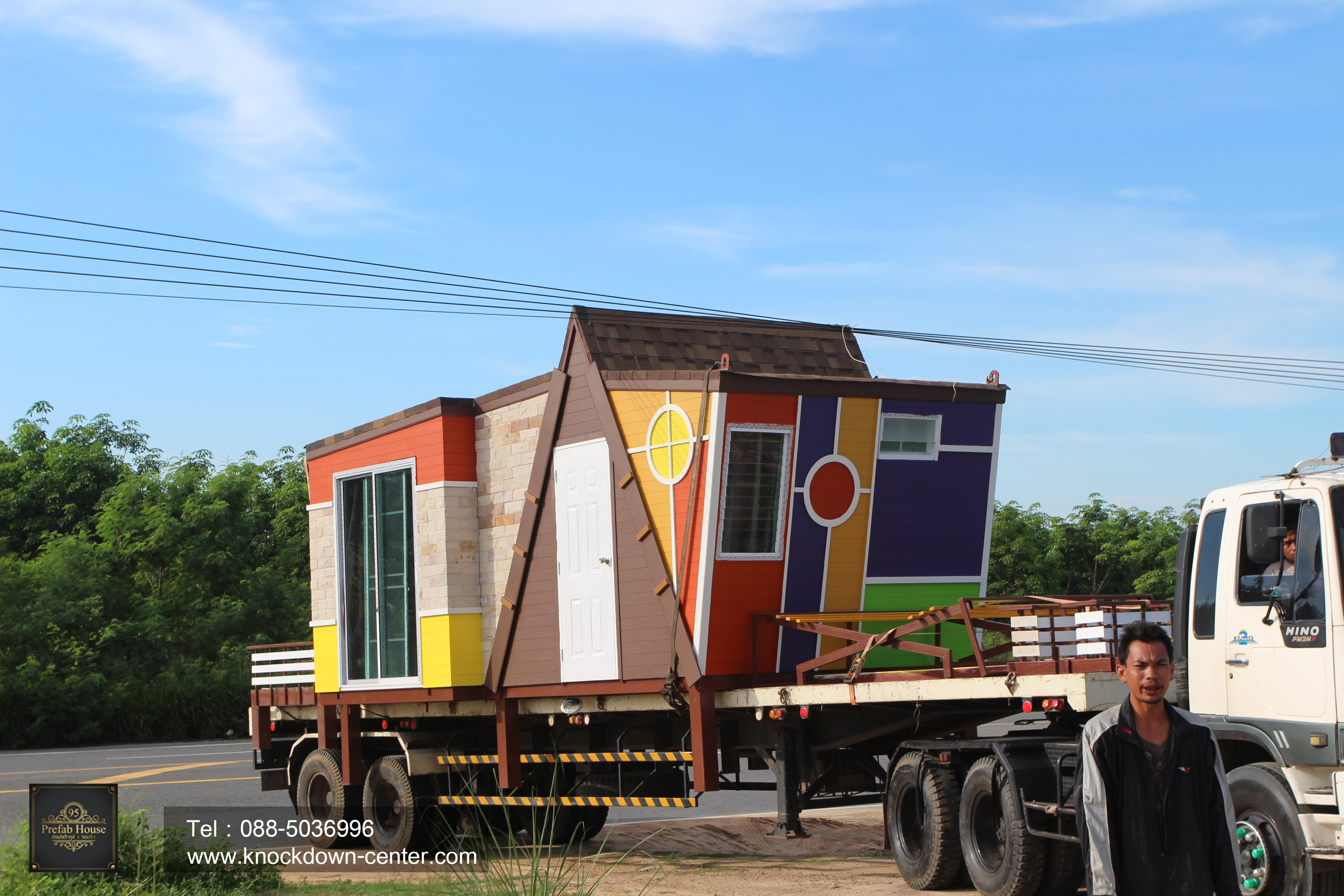 ทำการขนย้ายบ้านไปยังจังหวัดชลบุรี