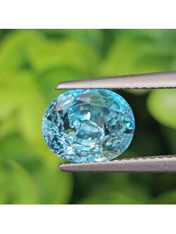 พลอย เพทาย (Zircon) 4.52 กะรัต (Cts.) พลอยแท้ อัญมณีมงคลประจําวันเกิด เครื่องประดับพลอย