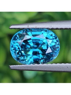 พลอย เพทาย (Zircon) 4.89 กะรัต (Cts.) พลอยแท้ อัญมณีมงคลประจําวันเกิด เครื่องประดับพลอย