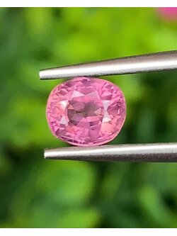 พลอย พัดพารัดชา Padparadscha Sapphire 1.18 กะรัต (Cts.) ดิบ Unheated พร้อมใบเซอร์ พลอยแท้ อัญมณีมงคลประจําวันเกิด เครื่องประดับพลอย