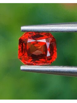 พลอย ทับทิม ซองเจีย Songea Ruby Sapphire 0.77 กะรัต (Cts.) พลอยแท้ อัญมณีมงคลประจําวันเกิด เครื่องประดับพลอย