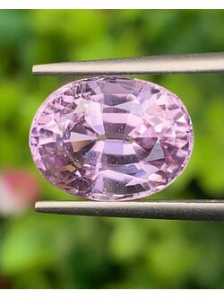 พลอย คุนไซท์ Kunzite 6.30 กะรัต (Cts.) พลอยแท้อัญมณีมงคล ประจําวันเกิด เครื่องประดับพลอย