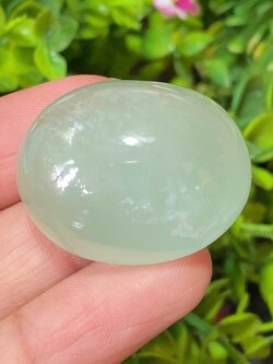 Bluish Green Beryl 107.08 กะรัต Cts. พร้อมใบเซอร์ พลอยแท้ อัญมณีมงคลประจําวันเกิด เครื่องประดับพลอย