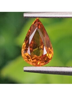 พลอย บุษราคัม yellow sapphire 1.07 กะรัต (Cts.) พลอยแท้ อัญมณีมงคลประจําวันเกิด เครื่องประดับพลอย
