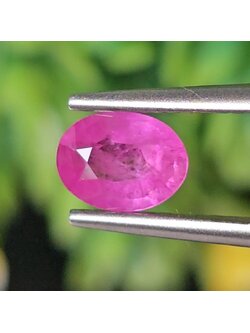 พลอย ชมพู พิ้ง แซฟไฟร์ Pink Sapphire 0.82 กะรัต (Cts.) พลอยแท้ อัญมณีมงคลประจําวันเกิด เครื่องประดับพลอย