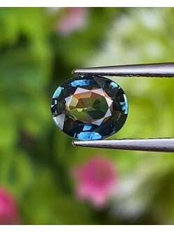 พลอย ไพลิน Greenish Blue Sapphire 1.05 กะรัต (Cts.) พลอยแท้ อัญมณีมงคลประจําวันเกิด เครื่องประดับพลอย