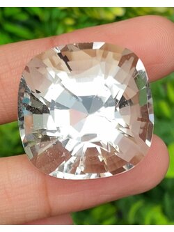 พลอย ไวท์ ควอตซ์ White Quartz 73.92 กะรัต (Cts.) พลอยแท้ อัญมณีมงคลประจําวันเกิด เครื่องประดับพลอย