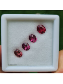 พลอย สปิเนล Spinel 3.05กะรัต (Cts.) พลอยแท้ อัญมณีมงคลประจําวันเกิด เครื่องประดับพลอย
