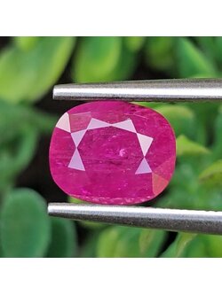 พลอย ชมพู พิ้ง แซฟไฟร์ Pink Sapphire 2.22 กะรัต (Cts.) พลอยแท้ อัญมณีมงคลประจําวันเกิด เครื่องประดับพลอย