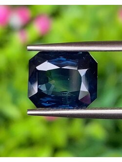 พลอย ไพลิน blue sapphire 3.62 กะรัต (Cts.) พร้อมใบเซอร์ พลอยแท้ อัญมณีมงคลประจําวันเกิด เครื่องประดับพลอย