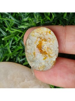 โป่งข่าม ควอตซ์ Rutilated Quartz 33.64 กะรัต Cts. พลอยแท้ อัญมณีมงคลประจําวันเกิด เครื่องประดับพลอย