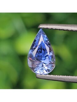 พลอย ไพลิน (Blue Sapphire) 1.55 กะรัต (Cts.) ดิบ (Unheated) พร้อมใบเซอร์ พลอยแท้ อัญมณีมงคลประจําวันเกิด เครื่องประดับพลอย