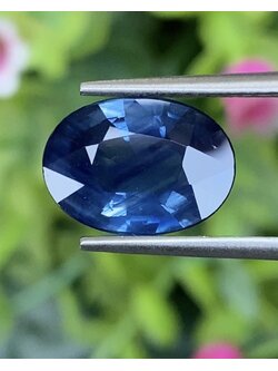 พลอย ไพลิน Blue Sapphire 4.26 กะรัต (Cts.) พร้อมใบเซอร์ (With Certificate) พลอยแท้ อัญมณีมงคลประจําวันเกิด เครื่องประดับพลอย