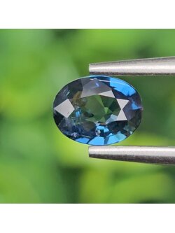 พลอย ไพลิน Greenish Blue Sapphire 0.59 กะรัต (Cts.) ดิบ (Unheated ) พลอยแท้ อัญมณีมงคลประจําวันเกิด เครื่องประดับพลอย