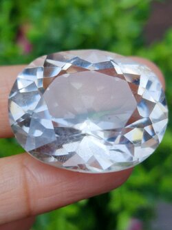 พลอย ไวท์ ควอตซ์ White Quartz 88.82 กะรัต (Cts.) พลอยแท้ อัญมณีมงคลประจําวันเกิด เครื่องประดับพลอย