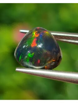 พลอย แบล็ก โอปอล Black Opal 2.54 กะรัต (Cts.) พลอยแท้ อัญมณีมงคลประจําวันเกิด เครื่องประดับพลอย