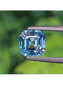 พลอย เพทาย (Zircon) 1.79 กะรัต (Cts.) พลอยแท้ อัญมณีมงคลประจําวันเกิด เครื่องประดับพลอย