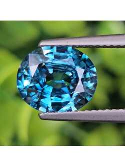 พลอย เพทาย (Zircon) 4.23 กะรัต (Cts.) พลอยแท้ อัญมณีมงคลประจําวันเกิด เครื่องประดับพลอย