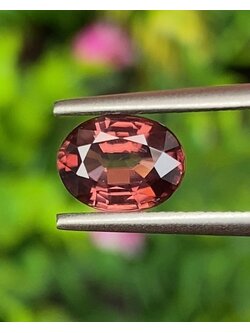 พลอย เพทาย Natural Zircon 1.85 กะรัต (Cts.) พลอยแท้ อัญมณีมงคลประจําวันเกิด เครื่องประดับพลอย