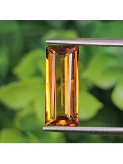 พลอย บุษราคัม yellow sapphire 3.83 กะรัต (Cts.) พลอยแท้ อัญมณีมงคลประจําวันเกิด เครื่องประดับพลอย