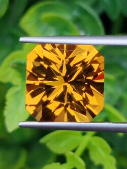 พลอย ซิทริน Citrine 10.11 กะรัต (Cts.) พลอยแท้ อัญมณีมงคลประจําวันเกิด เครื่องประดับพลอย