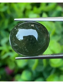 พลอย เขียวส่อง (ฺGreen Sapphire) 19.27 กะรัต (Cts.) พลอยแท้ อัญมณีมงคลประจําวันเกิด เครื่องประดับพลอย