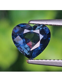 พลอย ไพลิน (Blue Sapphire) 2.21 กะรัต (Cts.) พลอยแท้ อัญมณีมงคลประจําวันเกิด เครื่องประดับพลอย