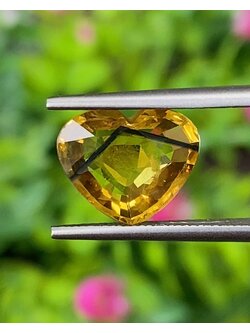 พลอย บุษราคัม yellow sapphire 3.92 กะรัต พลอยแท้ อัญมณีมงคลประจําวันเกิด เครื่องประดับพลอย