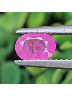 พลอย ชมพู พิ้ง แซฟไฟร์ Pink Sapphire 0.70 กะรัต (Cts.) พลอยแท้ อัญมณีมงคลประจําวันเกิด เครื่องประดับพลอย