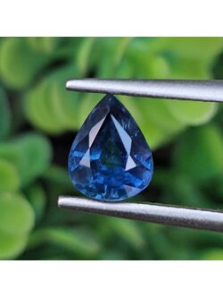 พลอย ไพลิน (Blue Sapphire) 1.04 กะรัต (Cts.) ดิบ (Unheated) พลอยแท้ อัญมณีมงคลประจําวันเกิด เครื่องประดับพลอย