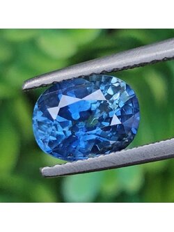 พลอย ไพลิน (Blue Sapphire) 2.22 กะรัต (Cts.) พลอยแท้ อัญมณีมงคลประจําวันเกิด เครื่องประดับพลอย
