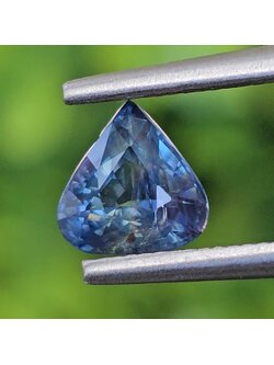 พลอย ไพลิน (Blue Sapphire) 1.02 กะรัต (Cts.) ดิบ (Unheated) พลอยแท้ อัญมณีมงคลประจําวันเกิด เครื่องประดับพลอย