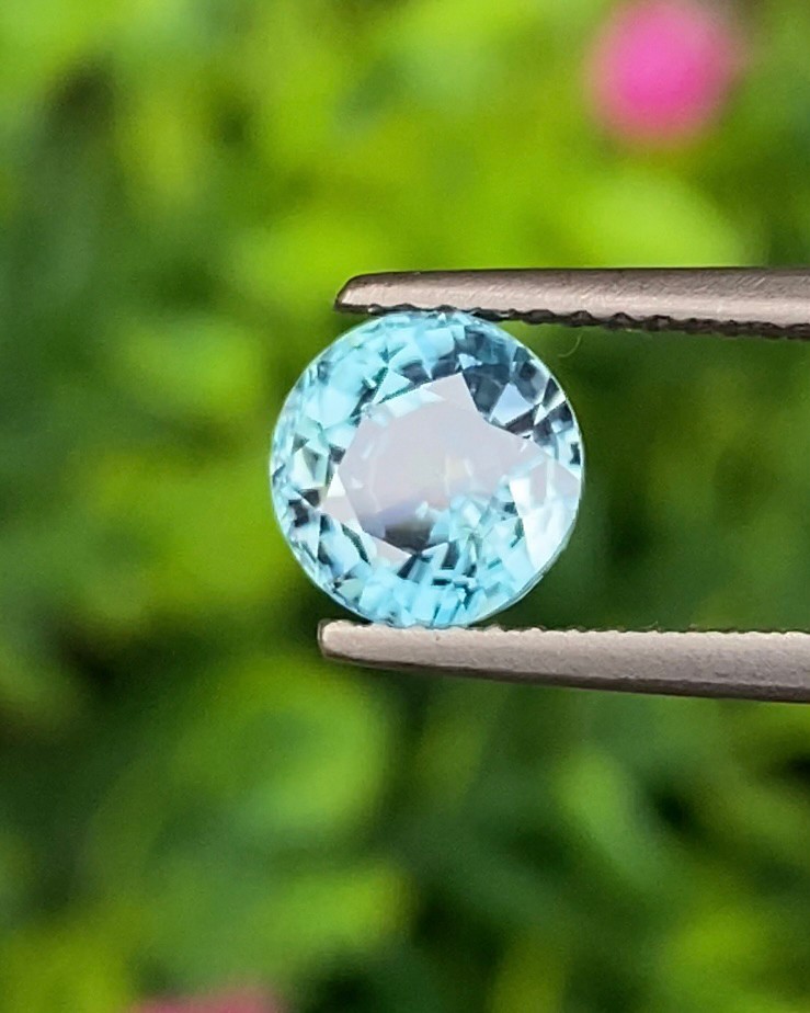 พลอย เพทาย Natural Zircon 2.33 กะรัต (Cts.) พลอยแท้อัญมณีมงคล ประจําวันเกิด เครื่องประดับพลอย