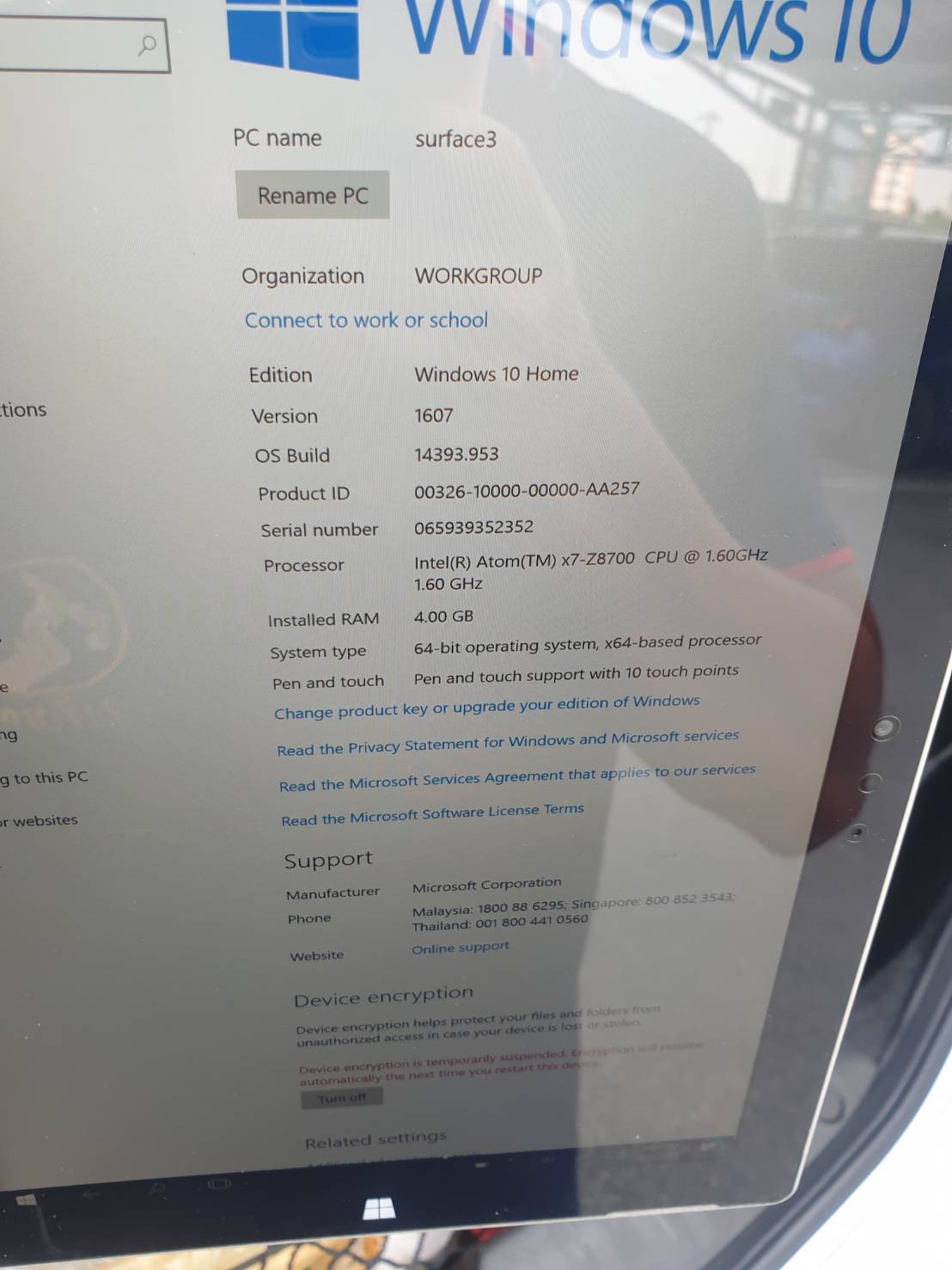 Surface 3 10.8" Quad-Core Intel Atom x7-Z8700 พร้อมคีบอร์ด