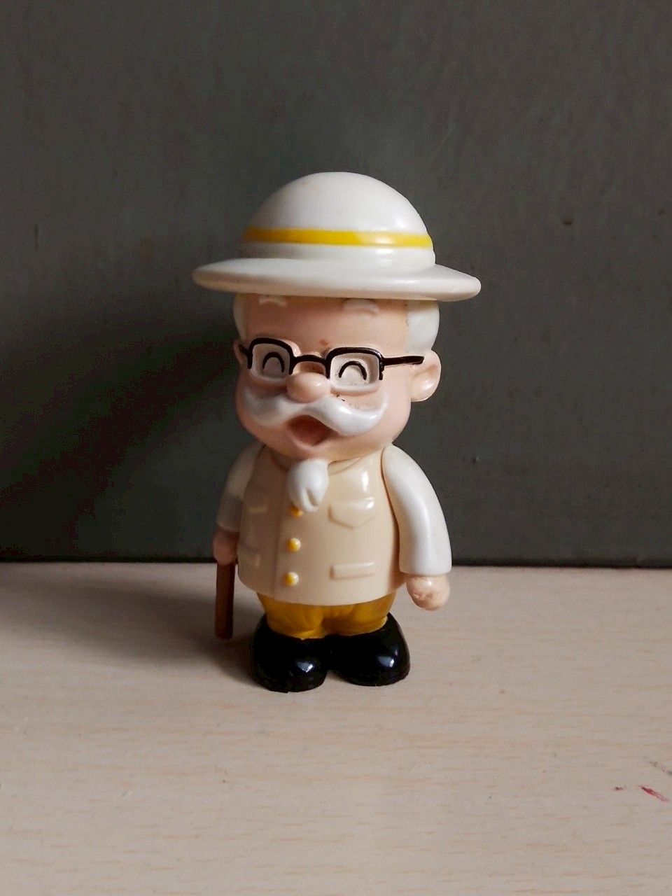 ของเก่าสะสมจาก KFC ลุงเคนตั๊กกี้ ผู้พันแซนเดอรส์ Colonel Sanders, ใส่ชุดไทย