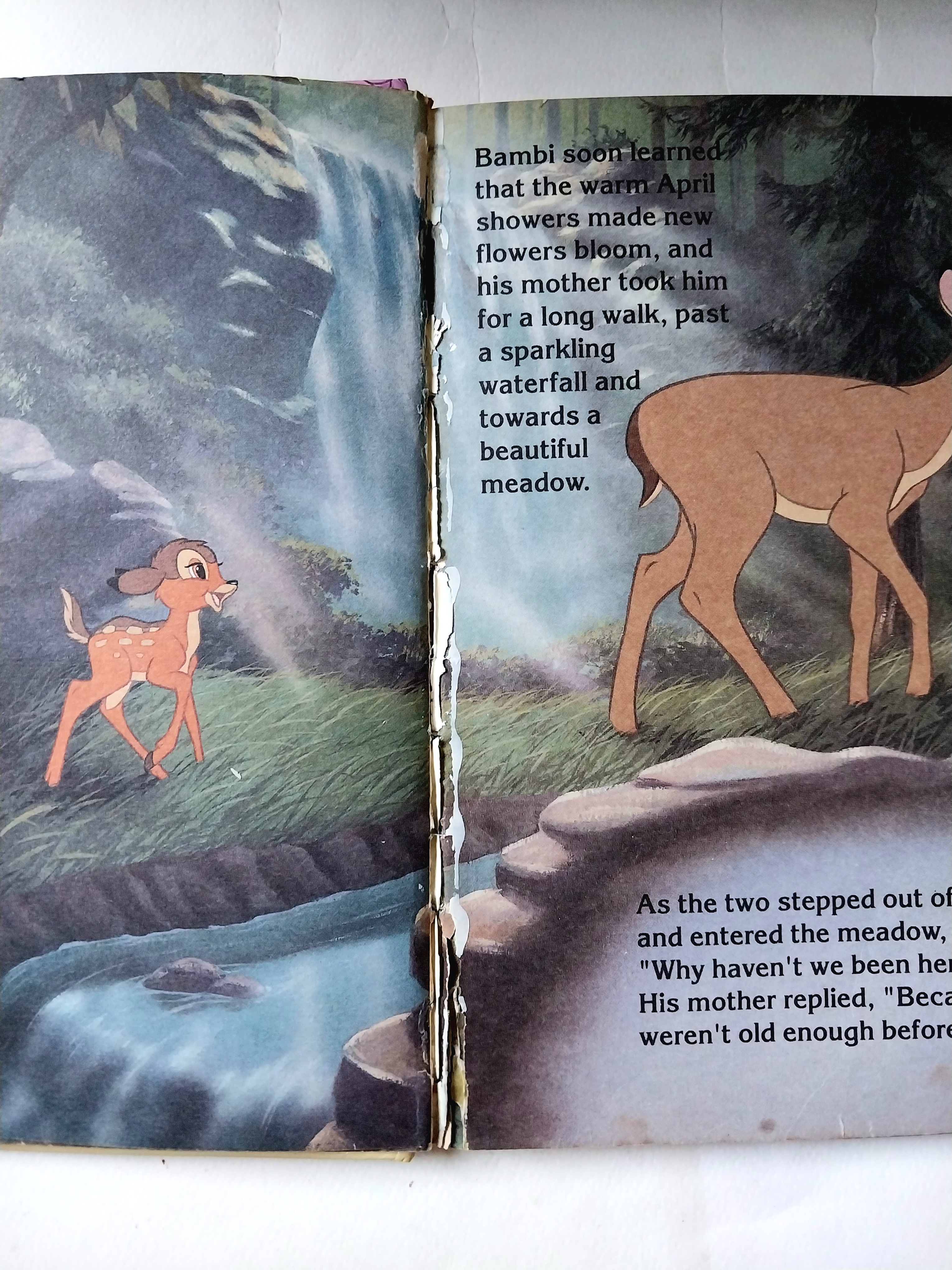 มีหลายภาพ*** มีตำหนิทั้งเล่ม โปรดดูทุกภาพ, หนังสือปกแข็งภาพสวยเรื่องราวน่ารัก** ภาษาอังกฤษ แบมบี้ Bambi จากดิสนีย์ Memorable Movie Stories