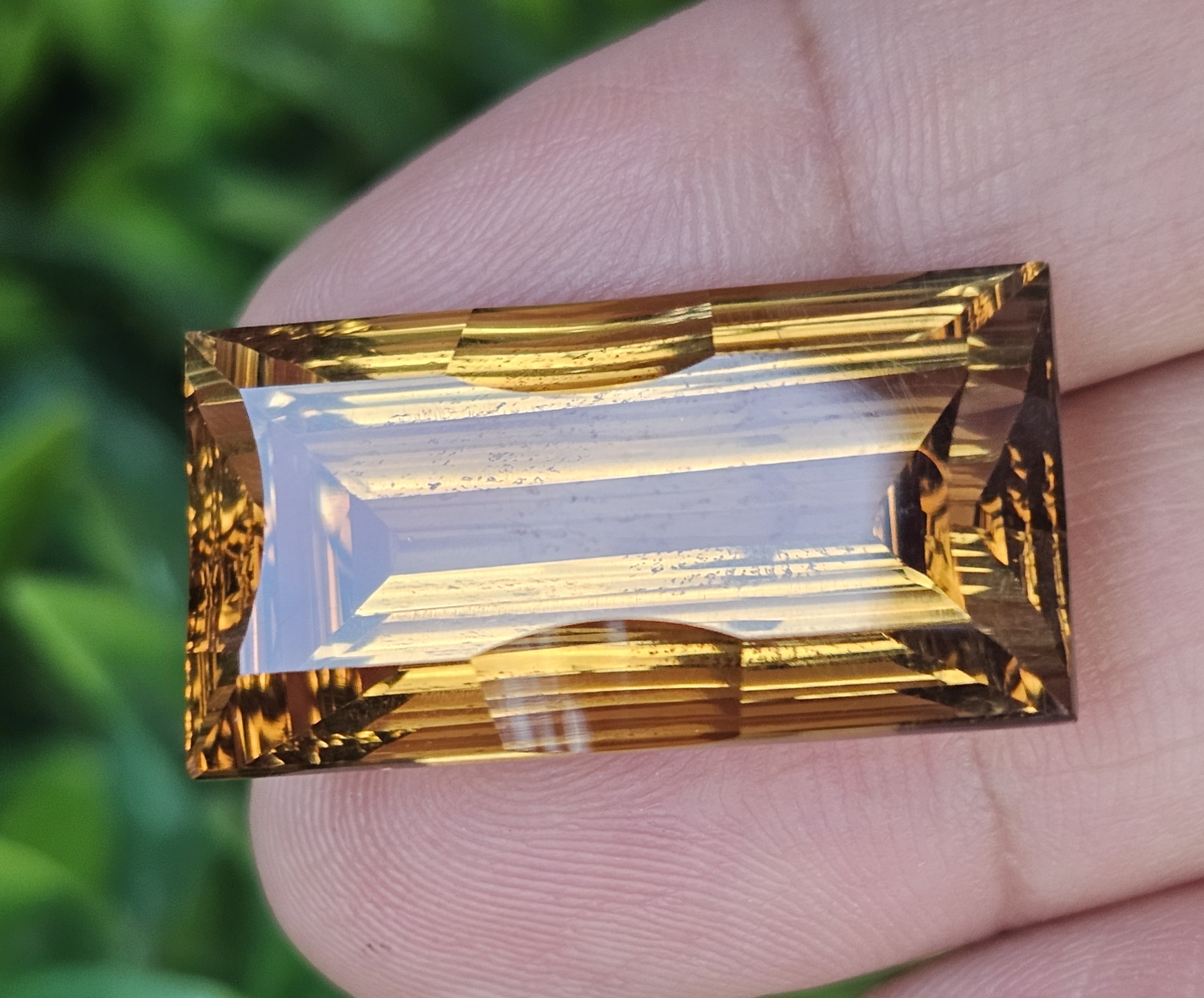 พลอย ซิทริน Citrine 31.25 กะรัต (Cts.) พลอยแท้ อัญมณีมงคลประจําวันเกิด เครื่องประดับพลอย