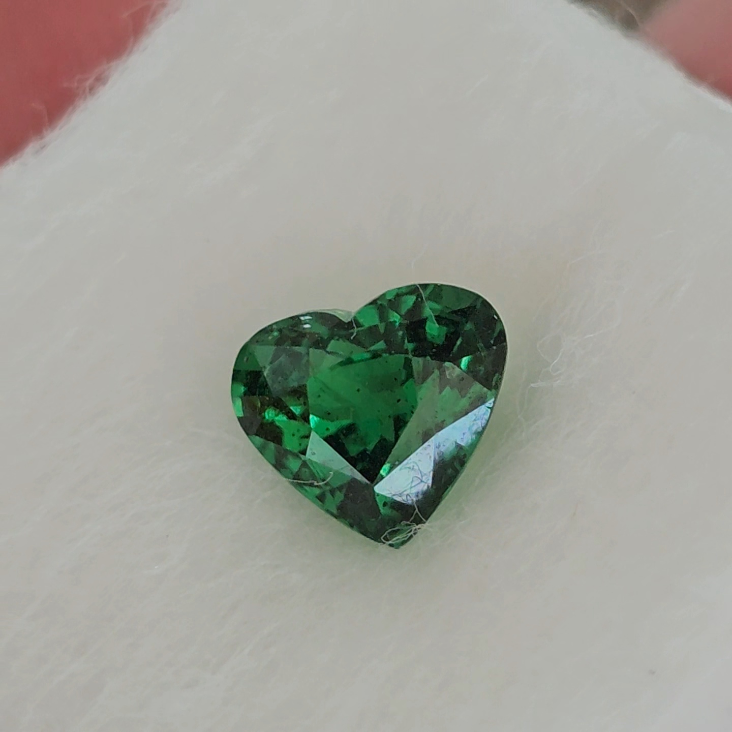 พลอย ซาโวไรท์ Tsavorite Garnet 1.11 กะรัต (Cts.) ดิบ Unheated พร้อมใบเซอร์ อัญมณีมงคลประจําวันเกิด เครื่องประดับพลอย