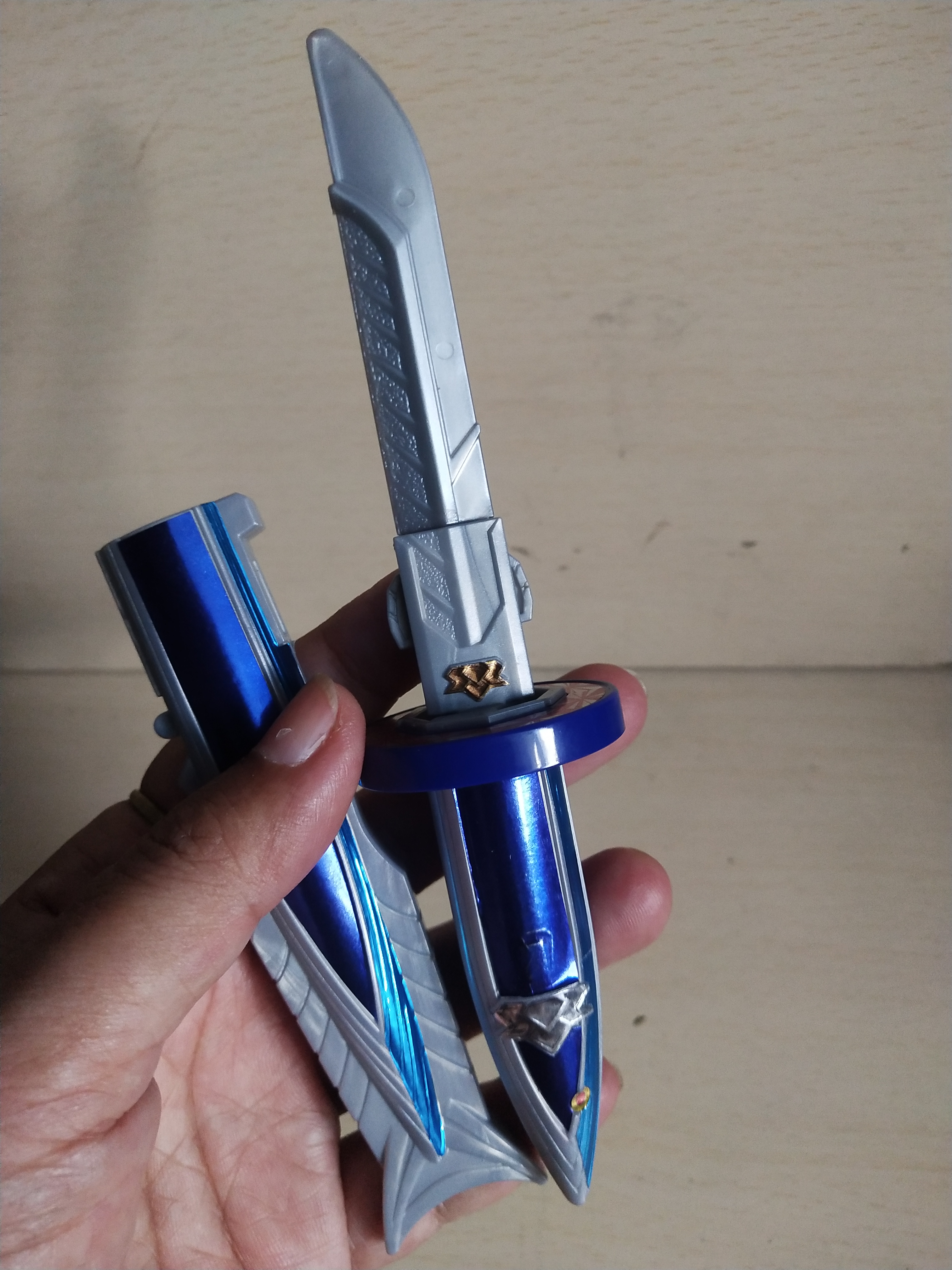 มีหลายภาพ ดาบซากานะมารุ ขนาดเล็ก จาก ขบวนการซามูไรเซ็นไต ชินเคนเจอร์