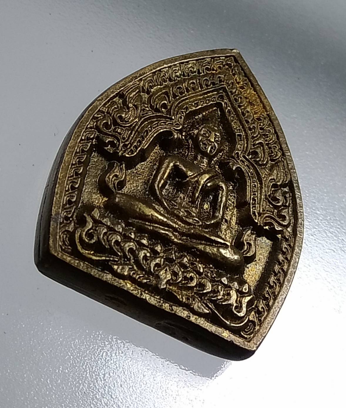 A1568 หลวงปู่เครื่อง วัดสระกำแพงใหญ่ จ.ศรีษะเกษ รุ่นเจ้าสัว เสาร์5 ปี2539
