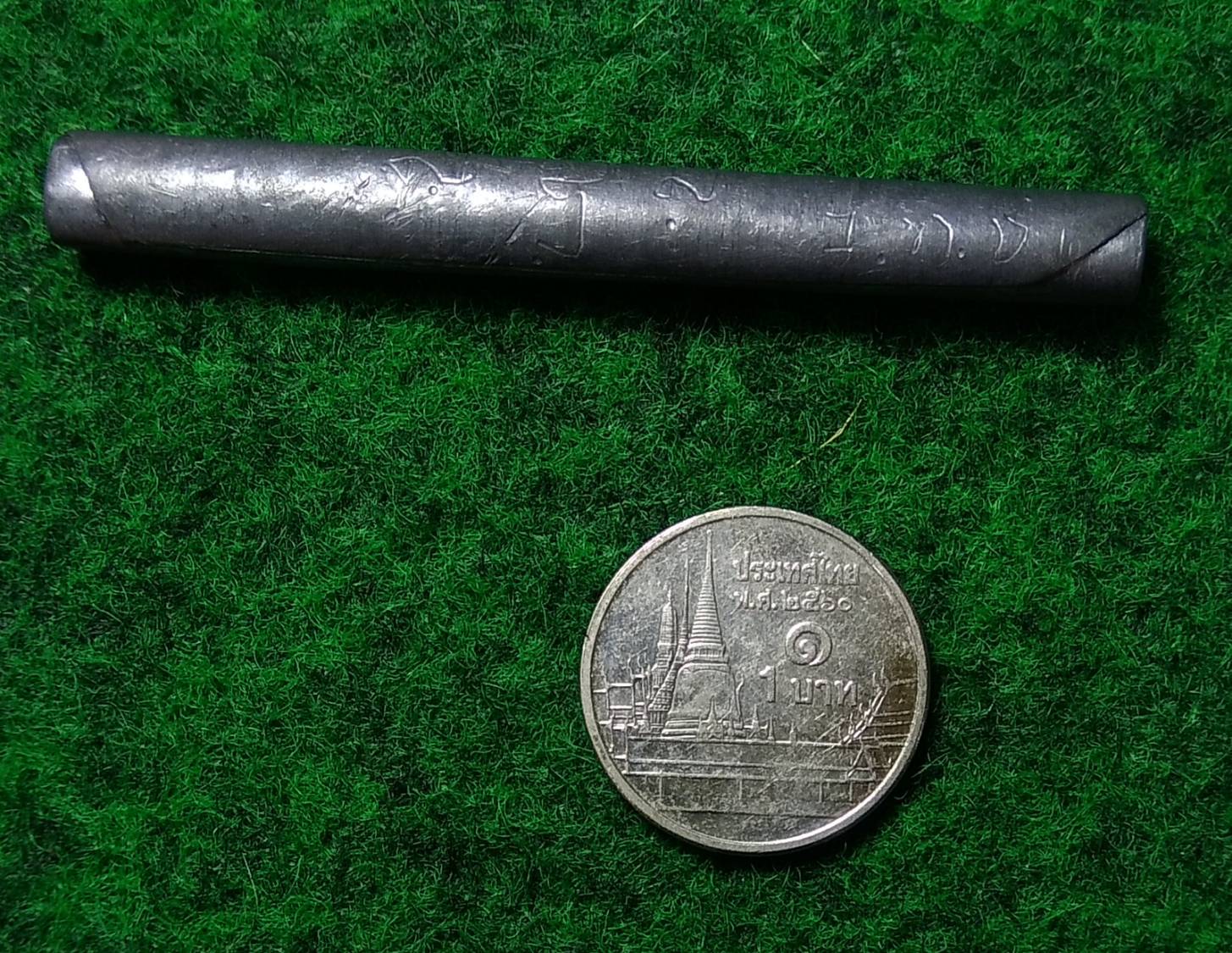 ร007 ตะกรุด จารมือ ว.ท.ช ไม่ทราบที่ครับ