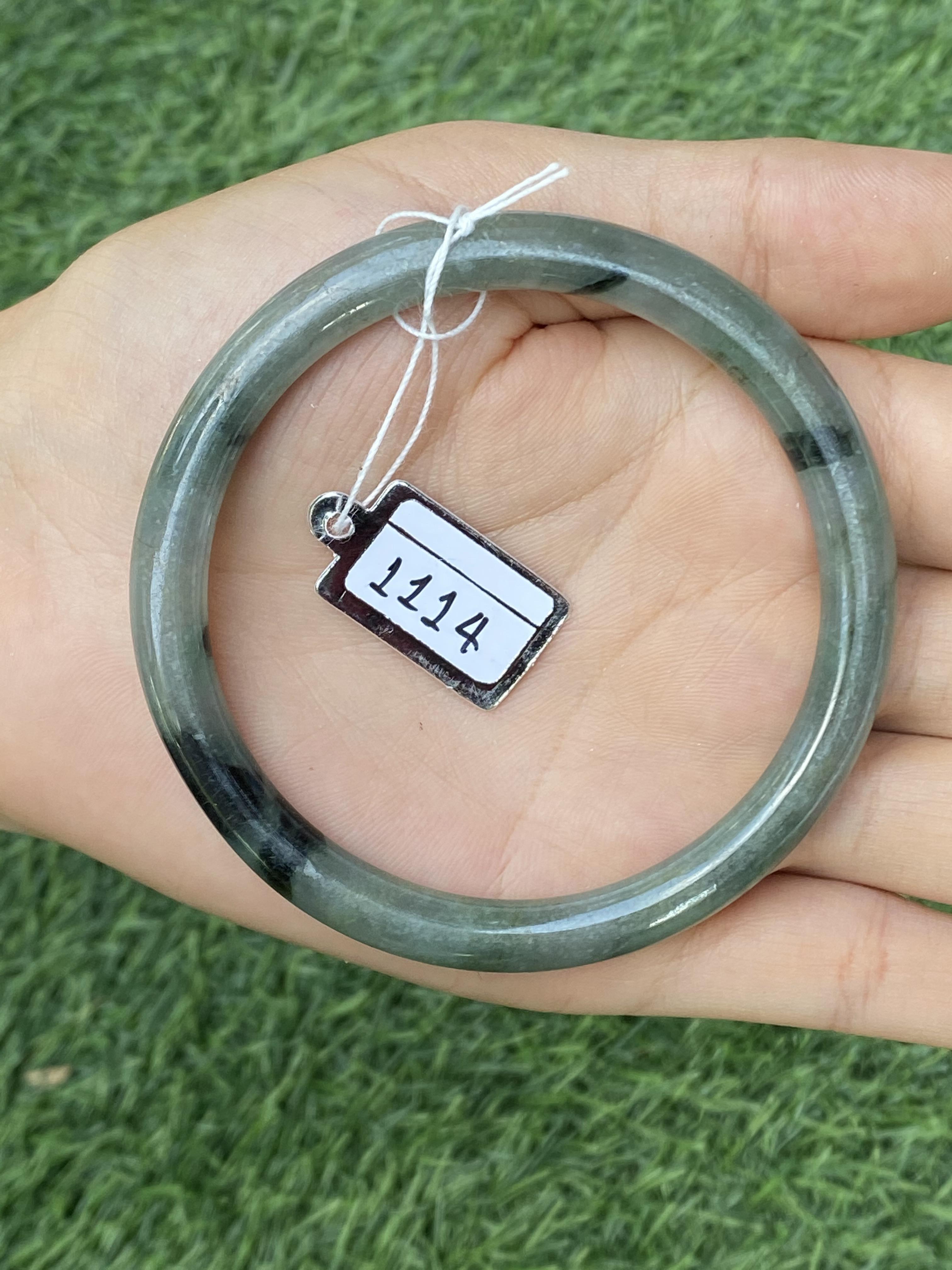 1114 หยก พม่า แท้ Jade กำไลหยก 58.3 มม (Jadeite bracelet) พม่า (Myanmar)