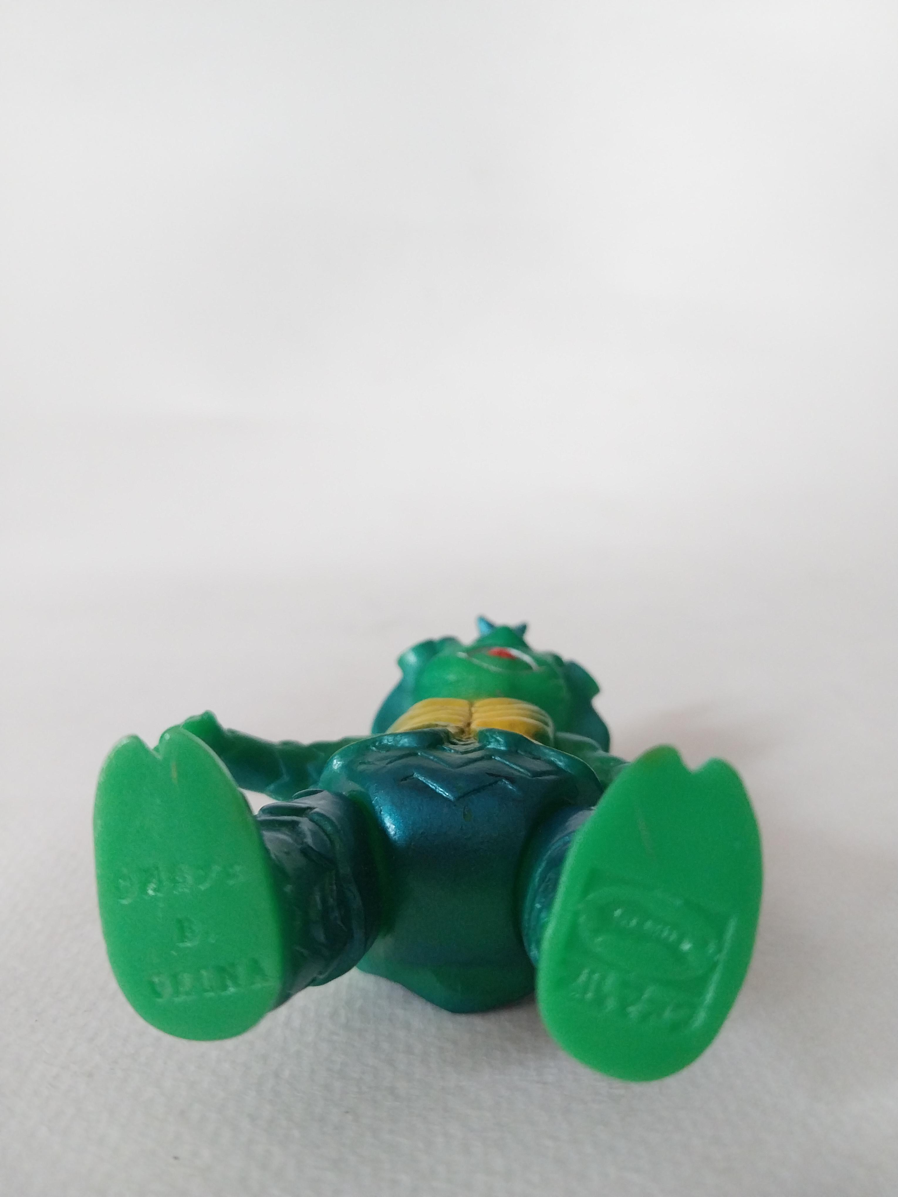 มีหลายภาพ ,*** เขาหาย ของมีตามภาพ*** มินิซอฟด๊องเลียนแบบซอฟเก่า 4นิ้วสัตว์ประหลาด แอ๊นท์เลอร์ จากอุลตร้าแมนคนแรก ขนาดตามรูป มีรอยบ้าง