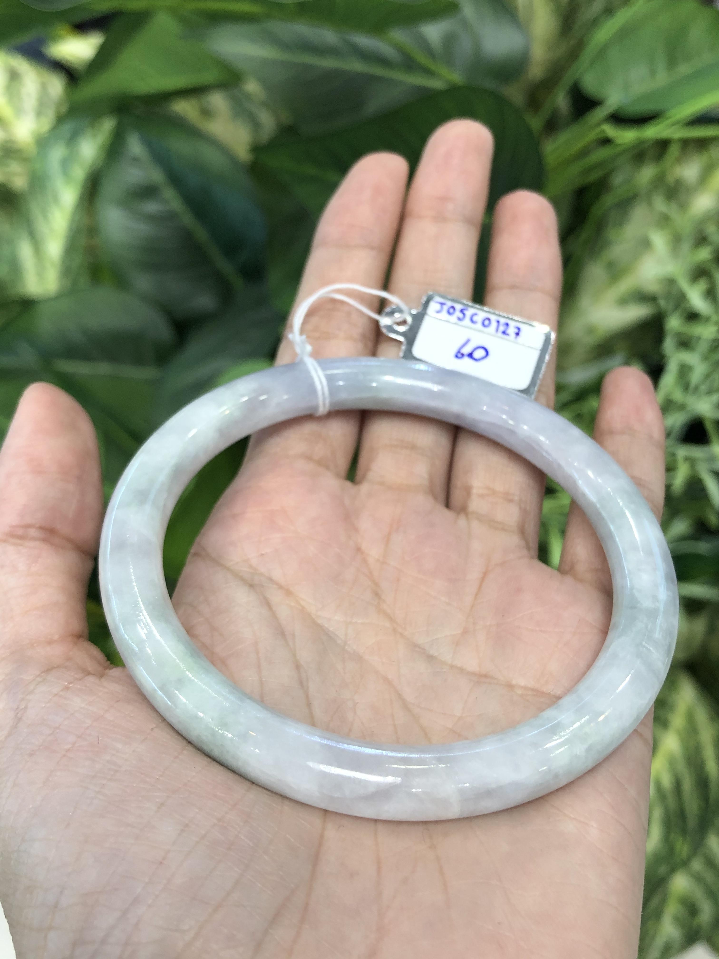 J05C0127 หยก พม่า แท้ Jade กำไลหยก 60 มม (Jade bracelet) พม่า (Myanmar)