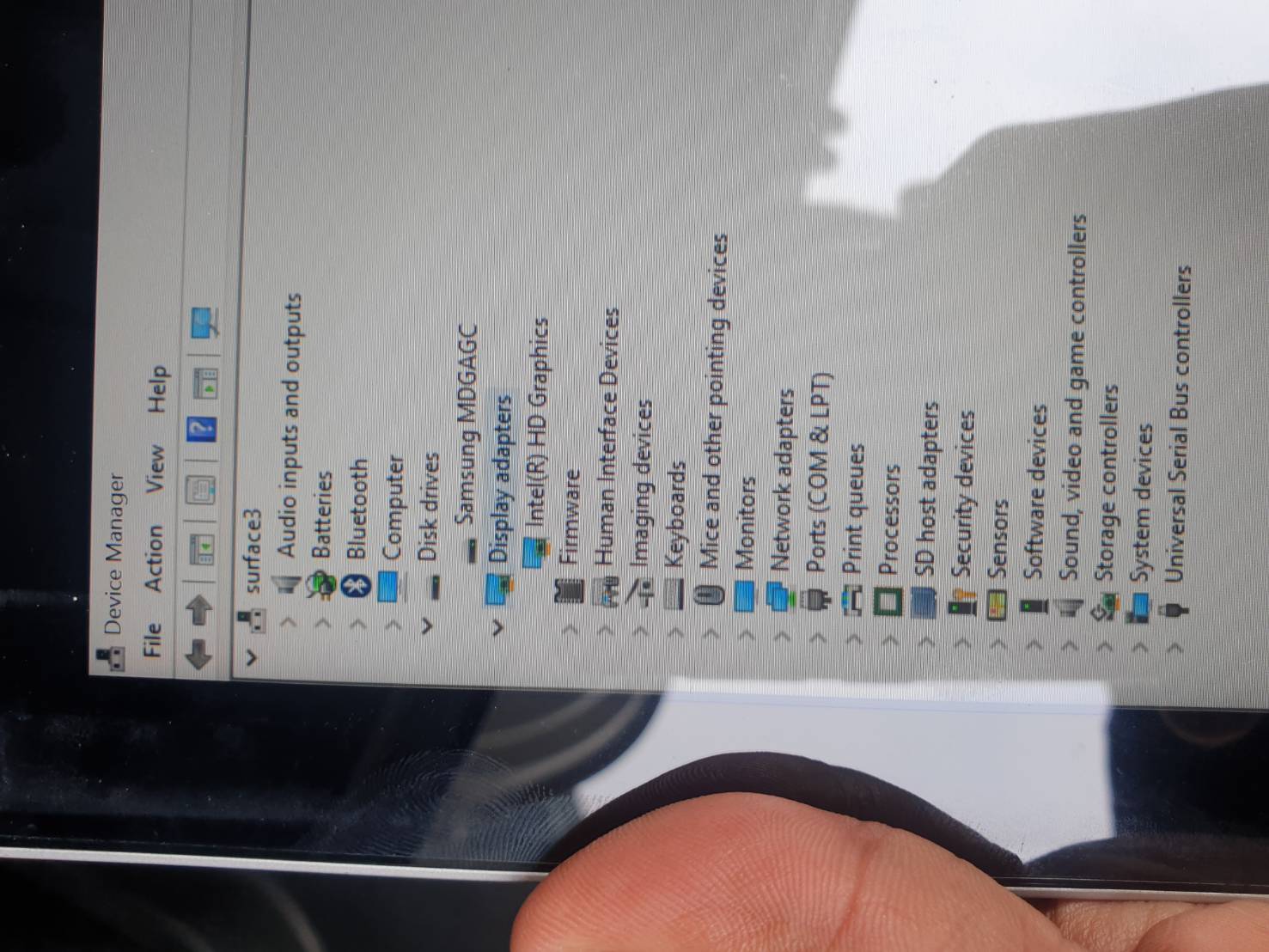 Surface 3 10.8" Quad-Core Intel Atom x7-Z8700 พร้อมคีบอร์ด