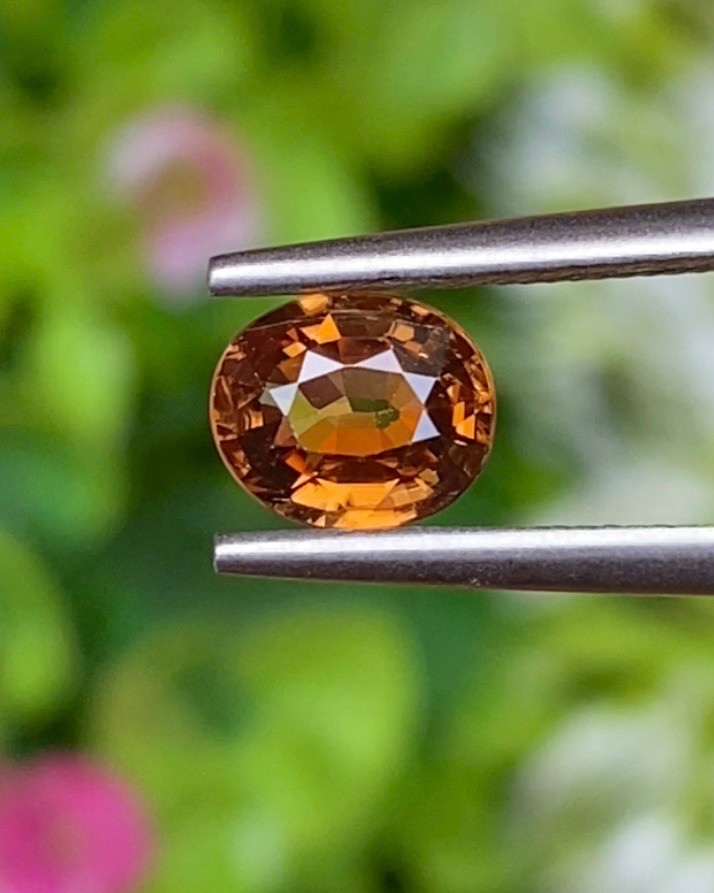 พลอย เพทาย (Zircon) 1.17 กะรัต (Cts.) พลอยแท้ อัญมณีมงคลประจําวันเกิด เครื่องประดับพลอย