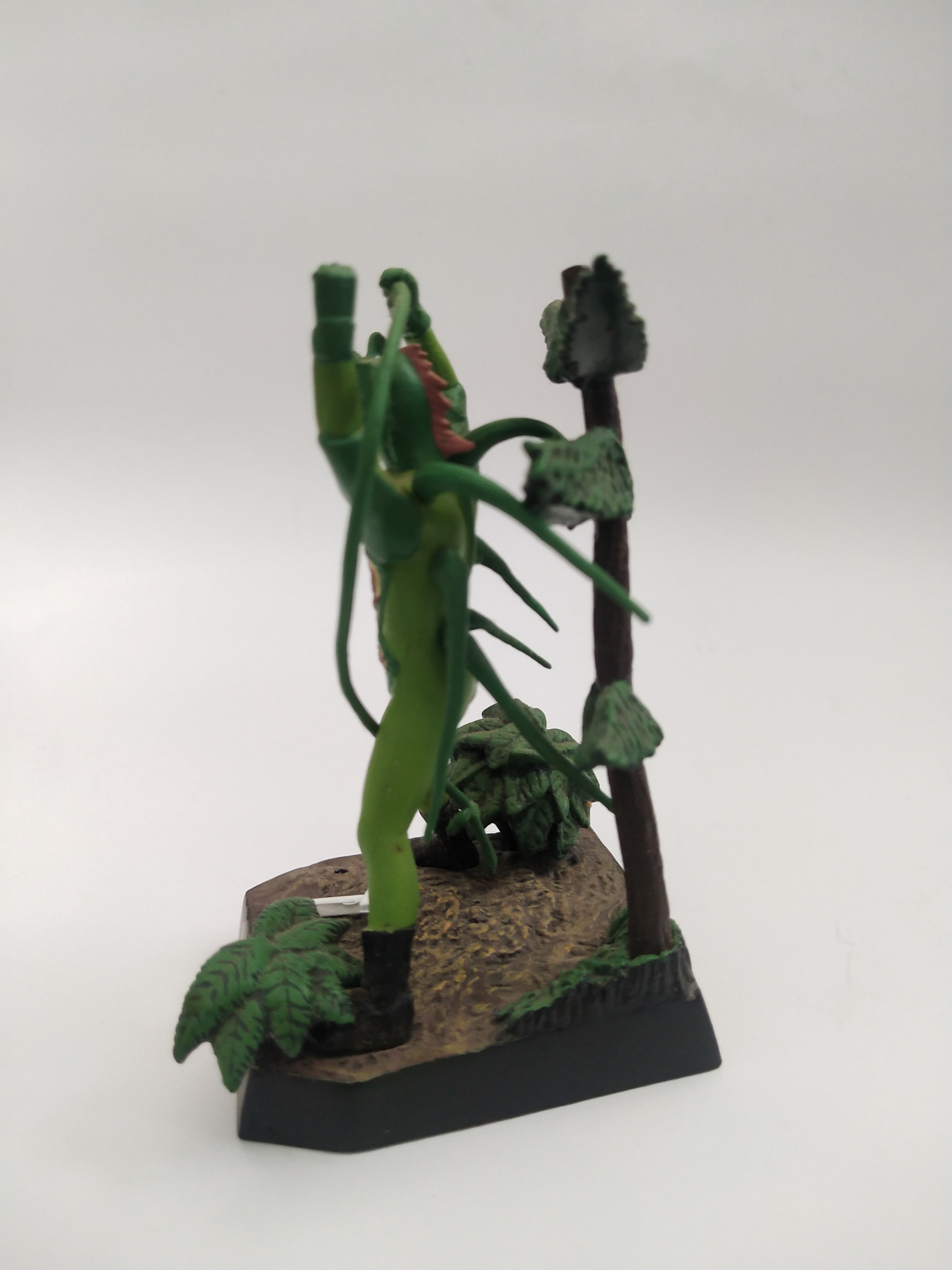 มีหลายภาพ งานฉาก สัตว์ประหลาดไอ้มดแดง ซาราเซเนี่ยน