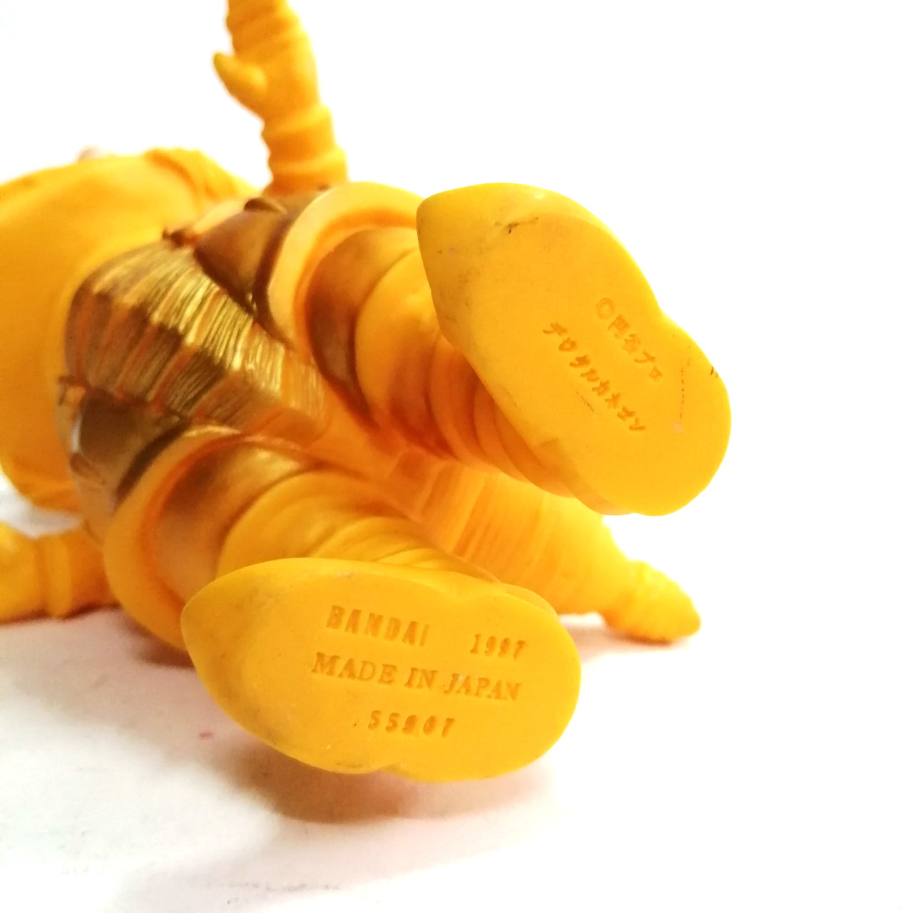 ซอฟ 6นิ้ว ขนาดตามรูป สัตว์ประหลาด เดสตัล คาเนก้อน จากอุลตร้าแมนซีเอิร์ธ / เซิร์ธ ซอฟ Bandai japan 1997 สภาพดีืมีรอยถลอกเล็กน้อย