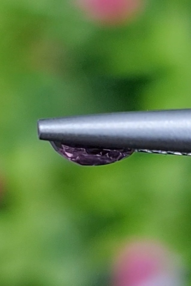 พลอย เพอเพิล แซฟไฟร์ สีม่วง Purple Sapphire ดิบ Unheated 0.63 กะรัต (Cts.) พลอยแท้ อัญมณีมงคลประจําวันเกิด เครื่องประดับพลอย