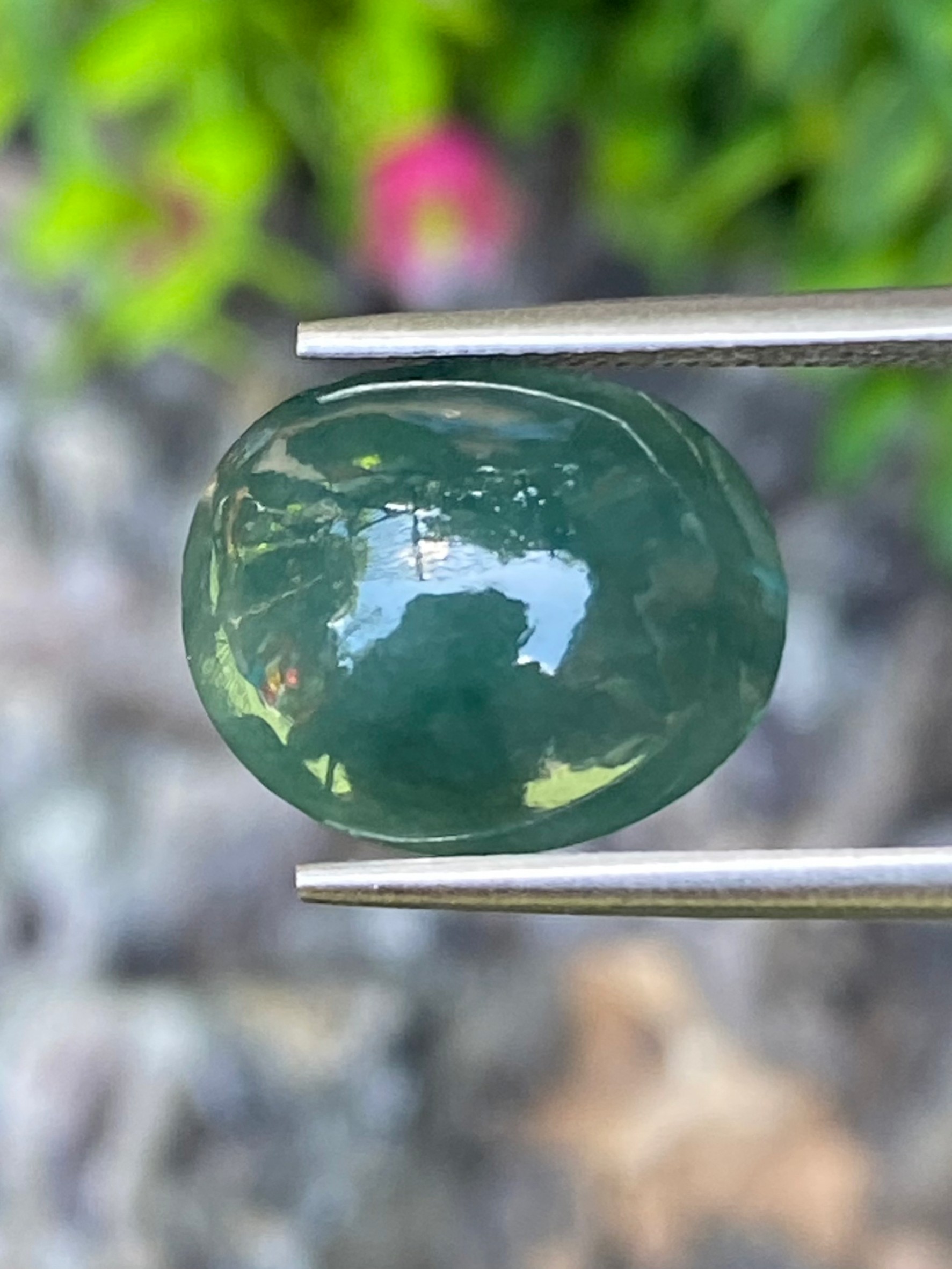 หยกพม่าเจียรนัย (Burmese jade ) 7.71 กะรัต หยกแท้ อัญมณีมงคลประจําวันเกิด เครื่องประดับหยก